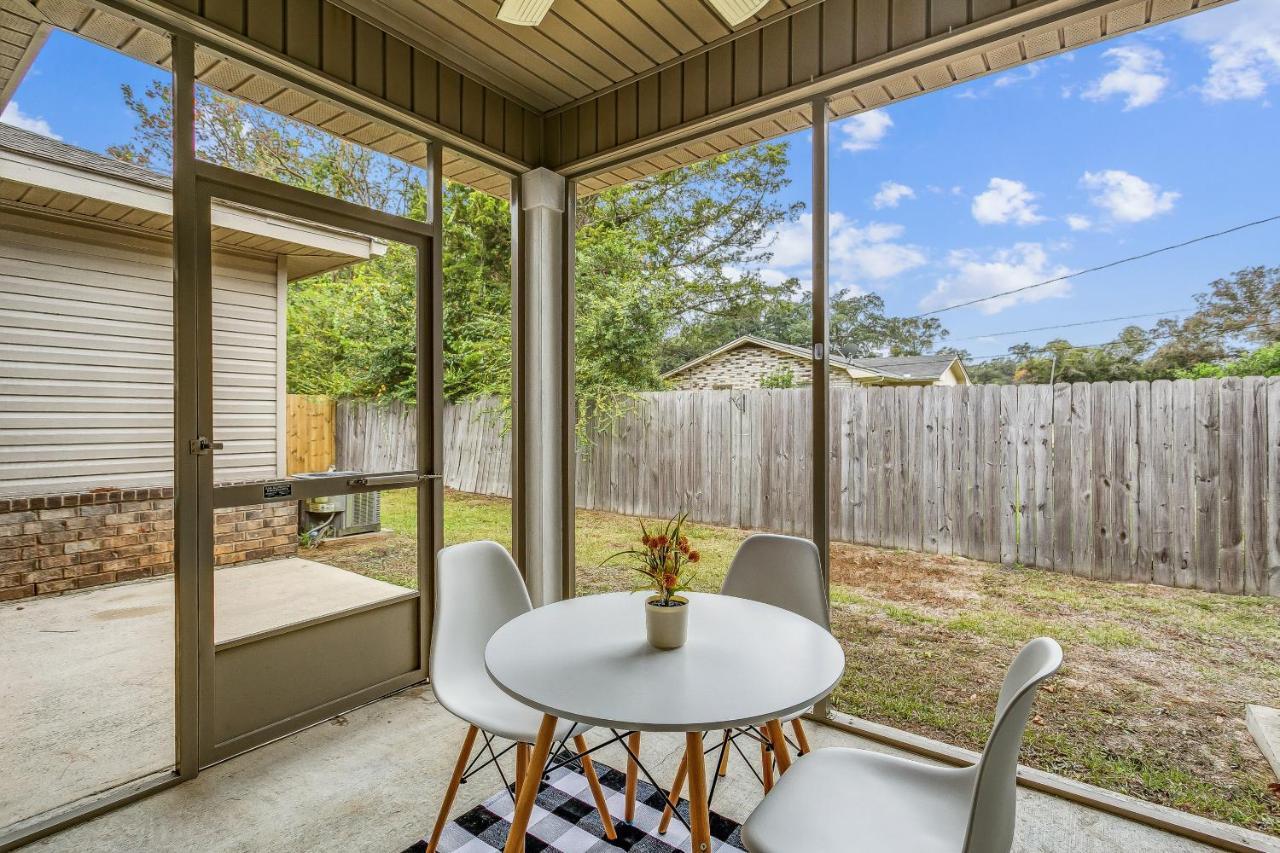 Lovely Town-Home In Pensacola Exterior photo